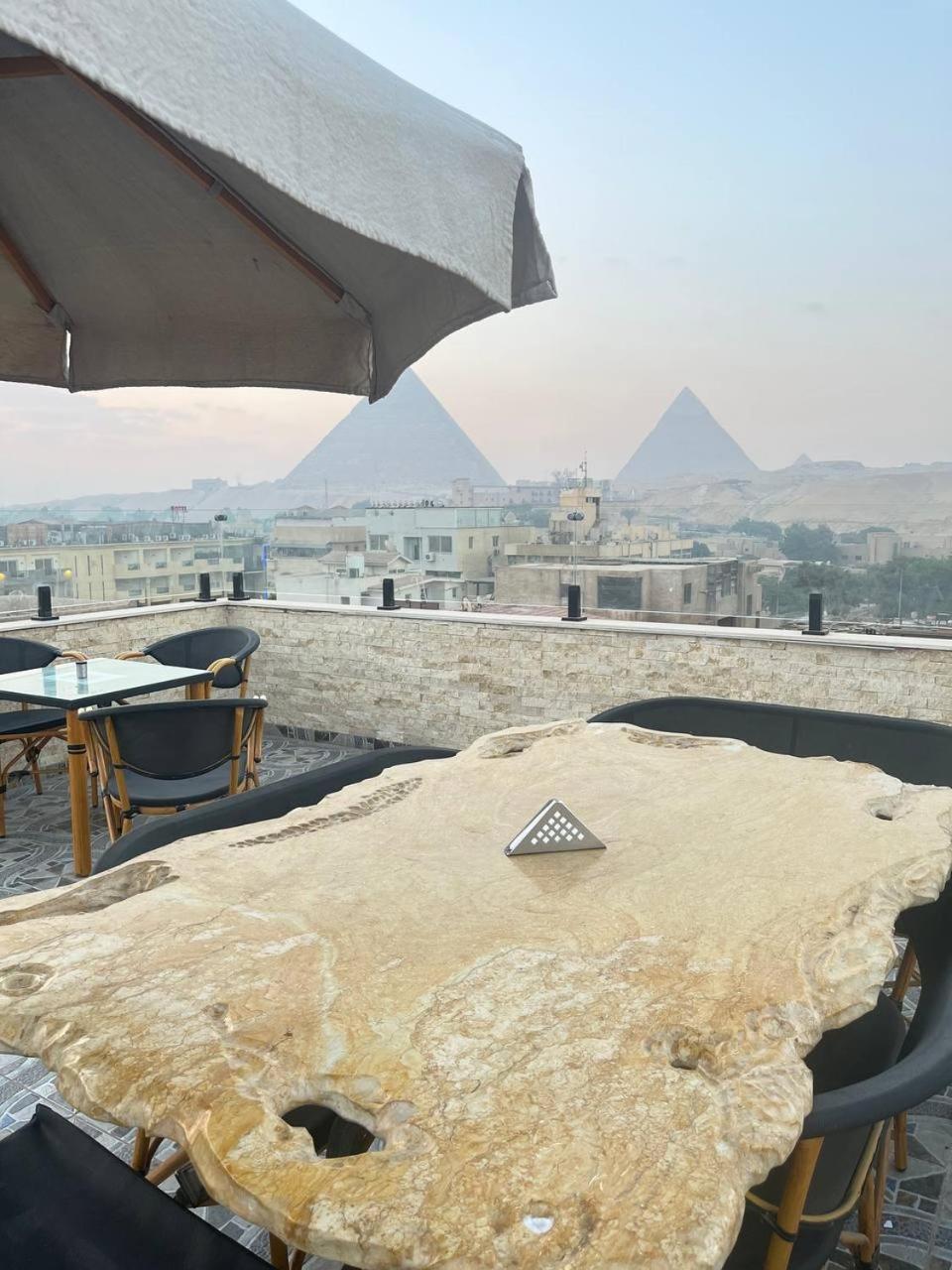 Aziz Egypt Pyramids View 호텔 Kafret el-Gabal 외부 사진